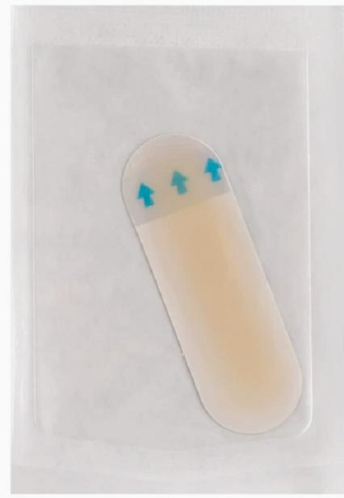 Cmallbio Hydrocolloid Heel Patch ທຽບກັບຜ້າພັນບາດປົກກະຕິ: ເປັນຫຍັງພວກມັນປິ່ນປົວຕຸ່ມຜື່ນໄວຂຶ້ນ?